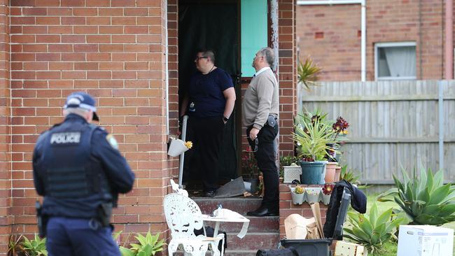 Strike Force Childowla detectives conduct a search on the day of Oliver’s arrest. Picture: Peter Lorimer