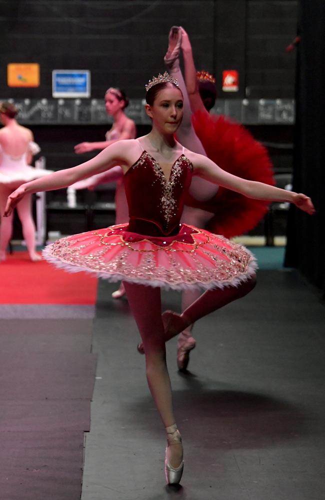 Townsville Eisteddfod 2023. Classical Ballet Championship Solo. Faithe Richards rehearses behind the stage. Picture: Evan Morgan