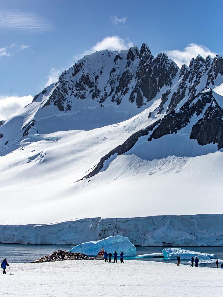 Antarctica cruise with Aurora Expeditions gives citizen science role to ...