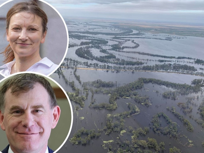 SA Water bonuses spark new political ‘blue collar’ row over River Murray flood crisis work.