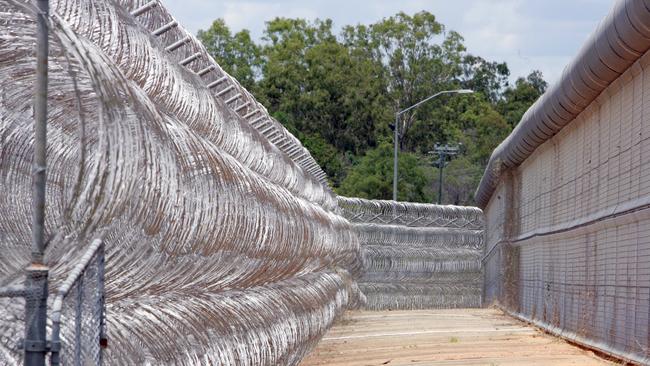 03/12/2007 NEWS: Refurbishment of Brisbane Correctional Centre at Wacol - Generic prison pics of razor wire and fences MM419626