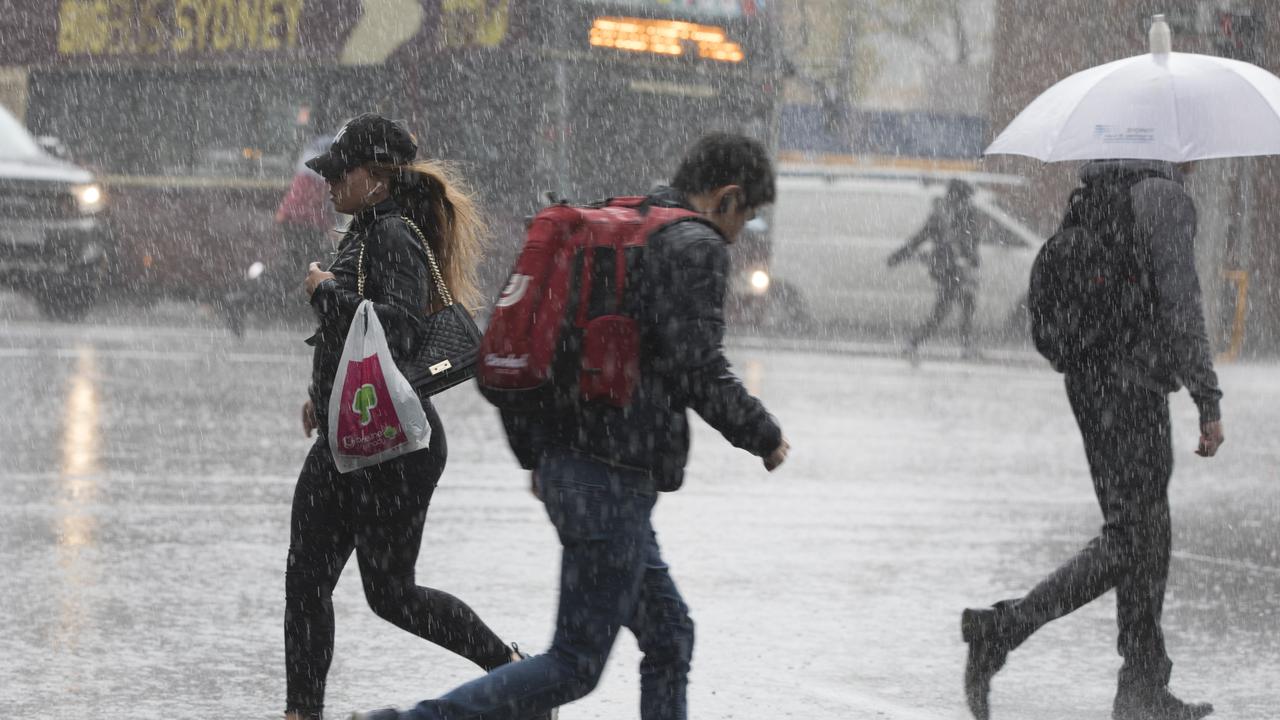 NSW weather: Monday morning weather to confuse commuters | news.com.au ...