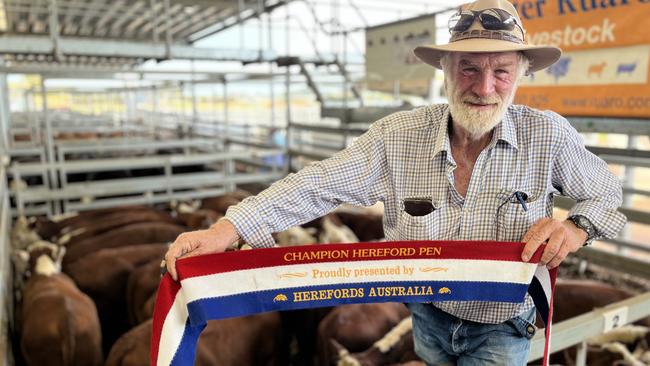 David Trethowan from Cookardinia, NSW, made it three in a row when his pen of Hereford steers won the best presented whiteface cattle the Wodonga weaner sales on day three. They sold for $1205 and at 382kg returned 315c/kg.