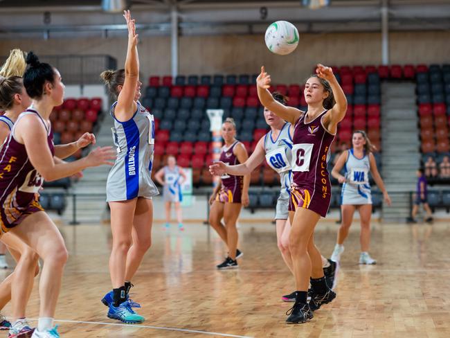 Falcons’ Lauren Pluker fires off a pass. Picture: Che Chorley