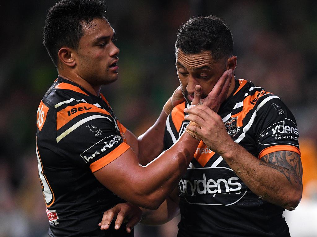 David Nofoaluma (left) and Benji Marshall were teammates at the Tigers in 2019. Picture: AAP Image/Dan Himbrechts