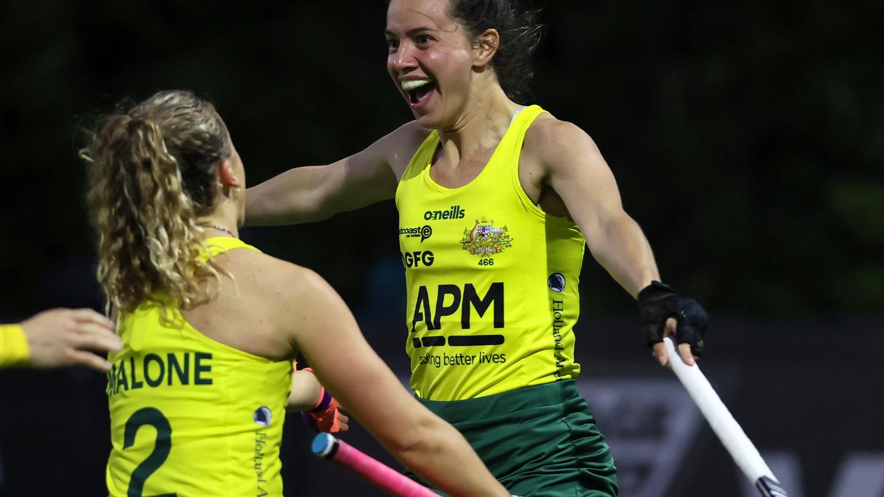 Veteran Brooke Peris brings a wealth of experience to the Hockeyroos' high performance squad.