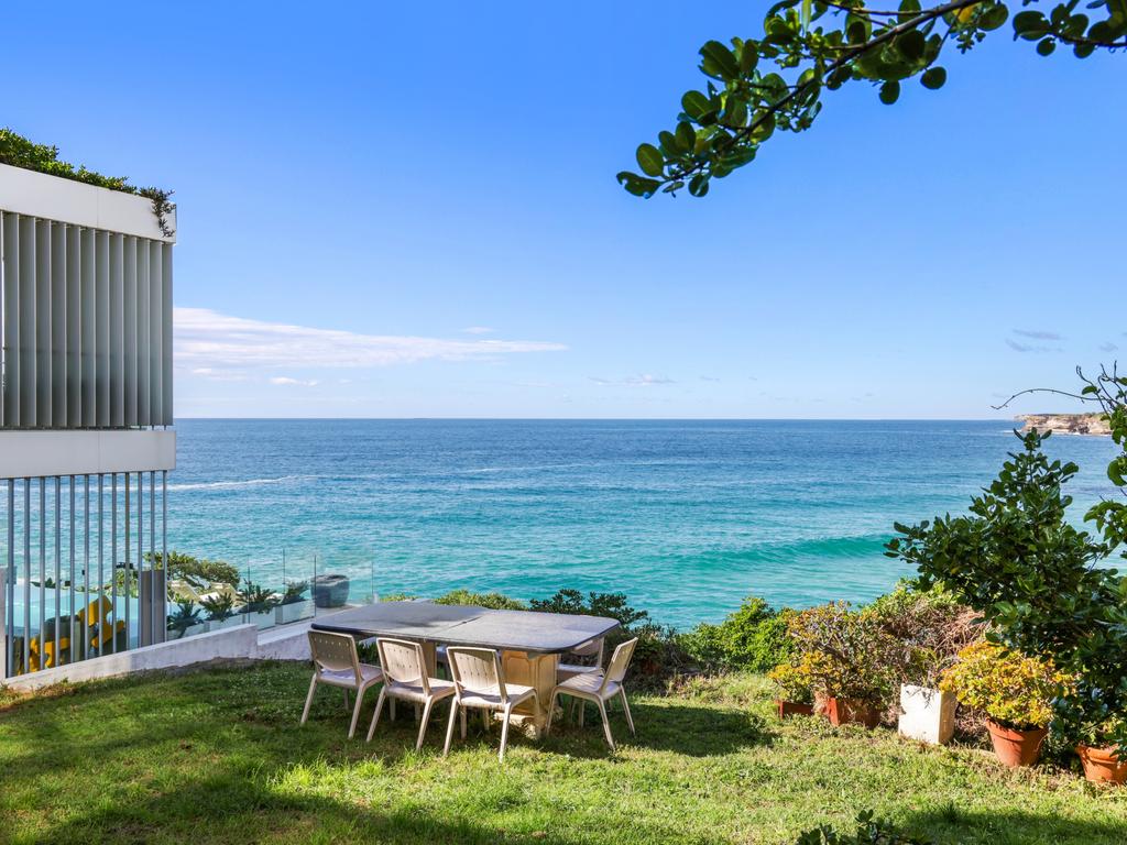 The view from Kenneth St, Tamarama.