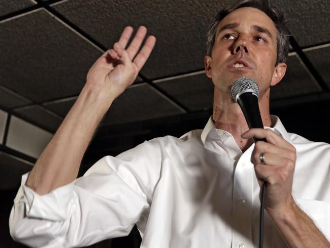 Democratic presidential candidate Beto O'Rourke speaks to supporters at Gino's Cento Anno, Monday, March 18, 2019, in Cleveland. (AP Photo/Tony Dejak)