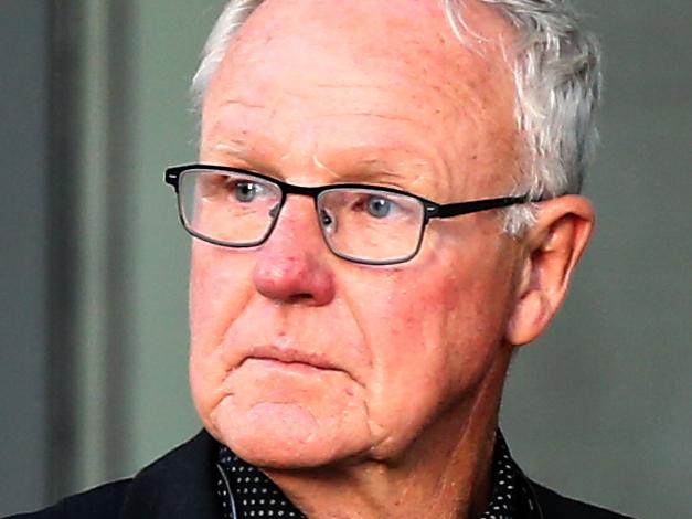 Graham Morant (centre) leaves the Supreme Court in Brisbane, Friday, September 21, 2018. Mr Morant has pleaded not guilty to aiding his wife Jennifer Morant into taking her own life on the Gold Coast in 2014. (AAP Image/David Clark) NO ARCHIVING