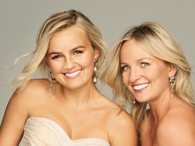 **STRICTLY EMARGOED until 12.00am AEST Wednesday, 29th July 2020 **  Bachelorette sister duo Elly and Becky Miles. Supplied Channel Ten.