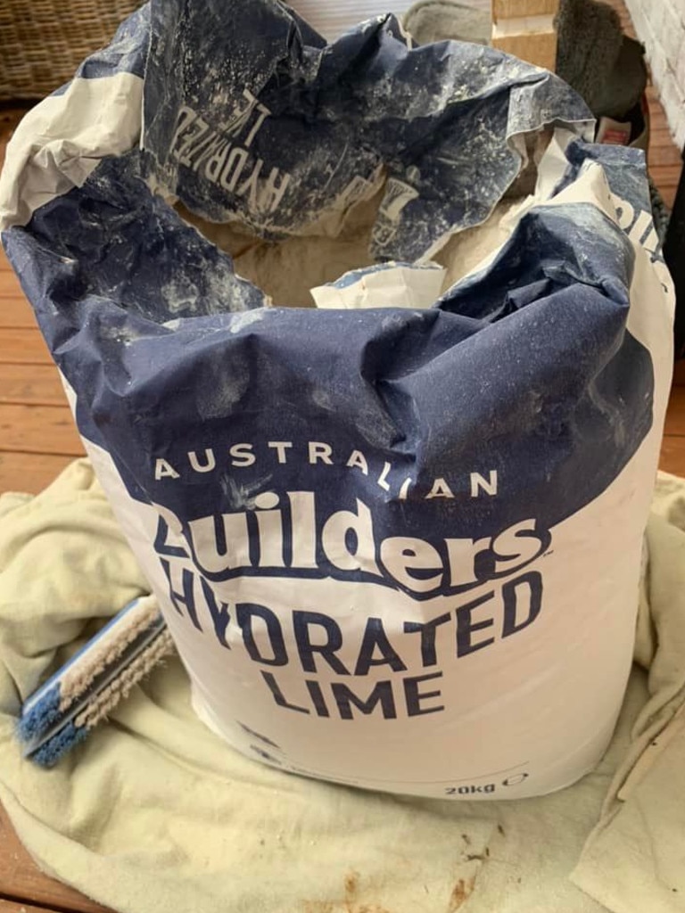 She bought a bag of Builders Hydrated Lime. Picture: Facebook/BunningsMums