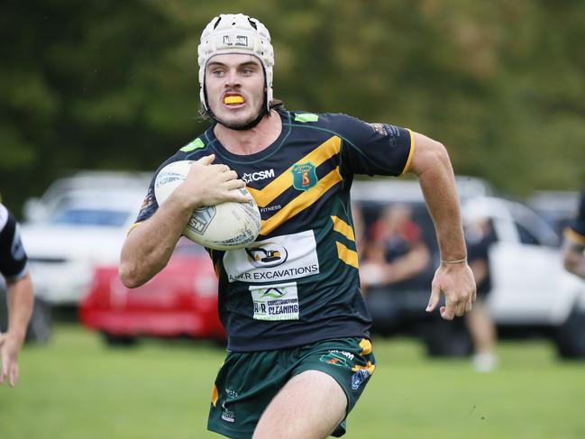 Joe Eccleston gathers momentum for Mittagong. Picture: Warren Gannon Photography