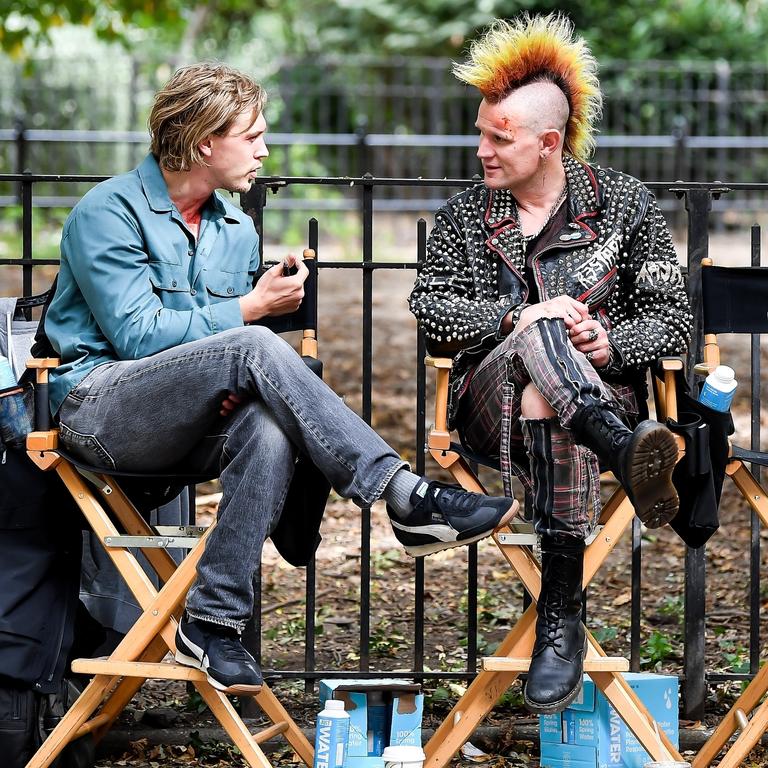 Buter and Smith chat in between scenes. Picture: Robert O’Neil/Backgrid