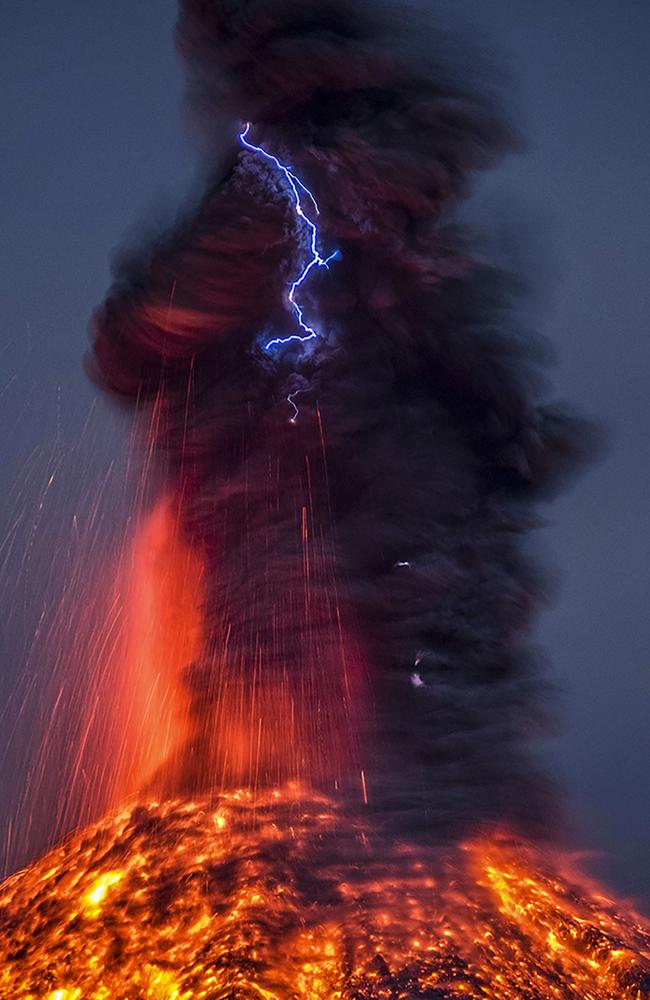 Lightning hits lava at Mexican volcano: Photos are incredible | news ...