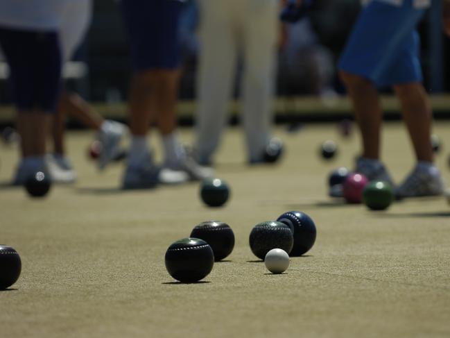 Carnival day at the Alumina Bowls Club (Bell Street, Gladstone) Members from various bowls clubs including Rockhampton, Mt Larcom, Yepoon and Gladstone participated in the Mix 4's competition. Photo Chris Chan/The Observer