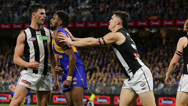 Brayden Maynard pushes Liam Ryan. Picture: Getty Images