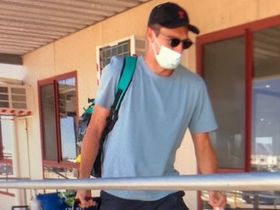 Australian Cricket Captain Pat Cummins leaves Adelaide Airport after a close contact Covid case. Picture: 10 News First