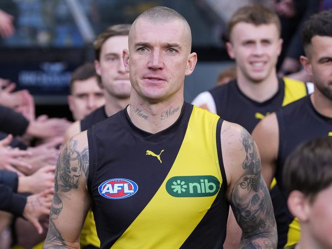 Richmond great Dustin Martin has met with Gold Coast coach Damien Hardwick, fuelling speculation that the three-time Norm Smith Medallist could be gearing up for a shock move to the Suns in 2025.