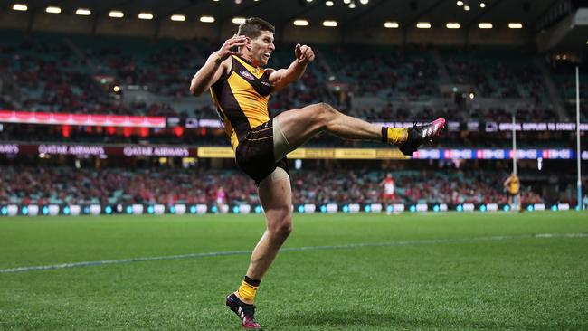 Luke Breust kicks a goal as the Hawks jumped the Swans in the first half. Picture: AFL Photos/via Getty Images