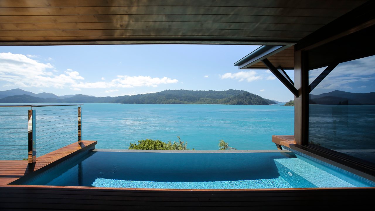 <h2><span>qualia</span></h2><p><span>This place is so fancy it doesn&rsquo;t even have to bother with capital letters. They are too discreet to drop names but this where the a-list global celebs come to get a taste of luxe life on the Great Barrier Reef. <a href="https://www.escape.com.au/destinations/australia/queensland/qualia-has-been-voted-amongst-the-worlds-best-resorts-heres-why/news-story/4336db192700ef3446bd12ef809859f9">qualia</a> is open to mere mortals too but know that its jaw-dropping pavilions start at $1640 a night. Only guests over 16 are allowed, there are a pair of infinity pools (but many of the rooms have their own private plunge affairs) and the choice of the Pebble Beach fine diner and the more chilled Long Pavillion. The Spa qualia is next level (with prices to match) but what is free is the use of non-motorised watersports equipment, the private gym and the 24-hour chauffeur service.</span></p><p class="button-common"><a title="https://go.skimresources.com?id=145349X1636243&amp;xs=1&amp;url=https%3A%2F%2Fwww.hamiltonisland.com.au%2Faccommodation%2Fqualia-hotel-luxury-resort" href="https://go.skimresources.com?id=145349X1636243&amp;xs=1&amp;url=https%3A%2F%2Fwww.hamiltonisland.com.au%2Faccommodation%2Fqualia-hotel-luxury-resort" target="_blank" data-cta="https://go.skimresources.com?id=145349X1636243&amp;xs=1&amp;url=https%3A%2F%2Fwww.hamiltonisland.com.au%2Faccommodation%2Fqualia-hotel-luxury-resort" data-editable="true">Book here</a></p><p><strong>See also:</strong></p><p><a href="https://www.escape.com.au/destinations/australia/queensland/island-paradise-your-guide-to-hamilton-island-queensland/news-story/7316edc92ff45850a4d6894dbfdebd4d">The best things to do on Hamilton Island.</a></p><p><a class="body-link kurator-asset-link" href="https://www.escape.com.au/destinations/australia/queensland/culture-vulture-with-alison-kubler-phillips-gallery-and-studio/news-story/51aed106f4e9b4f3126df379dec3bcf9" data-tgev="event119" data-tgev-container="bodylink" data-tgev-order="51aed106f4e9b4f3126df379dec3bcf9" data-tgev-label="destinations" data-tgev-metric="ev" data-nca-capi-id="51aed106f4e9b4f3126df379dec3bcf9" data-nca-asset-type="story">Alison Kubler visits Noosa's Peter Phillips Gallery&nbsp;</a></p><p><a class="body-link kurator-asset-link" href="https://www.escape.com.au/destinations/australia/queensland/only-two-everglades-on-earth-and-one-of-them-is-in-noosa/news-story/0422c36a1e1e59d51a74ef9ed5555eb9" data-tgev="event119" data-tgev-container="bodylink" data-tgev-order="0422c36a1e1e59d51a74ef9ed5555eb9" data-tgev-label="destinations" data-tgev-metric="ev" data-nca-capi-id="0422c36a1e1e59d51a74ef9ed5555eb9" data-nca-asset-type="story">Only two everglades on Earth and one of them is in Noosa</a></p>