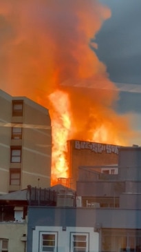 Huge fire breaks out in Sydney CBD