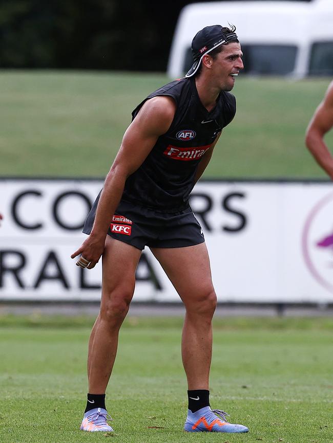 Scott Pendlebury after injuring his leg late in the session. Picture: Michael Klein