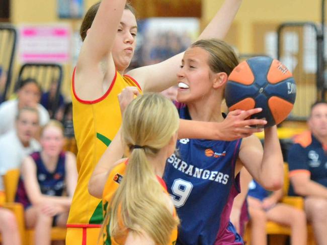 Victorian Bushrangers Eliza Ashby during the Australian Country Junior Basketball Cup. Picture: Tony Long