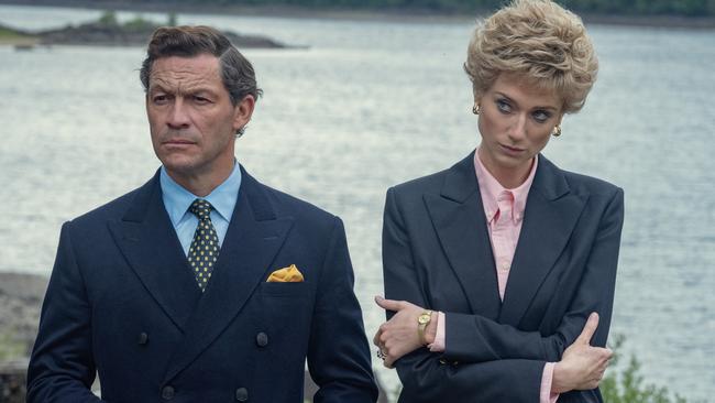 Dominic West and Elizabeth Debicki in The Crown season 5.