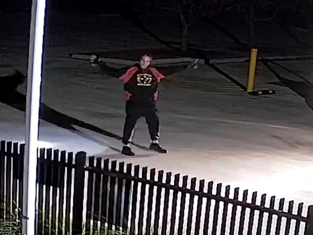 The thief is described as caucasian and aged in his 30’s. Picture: Victoria Police