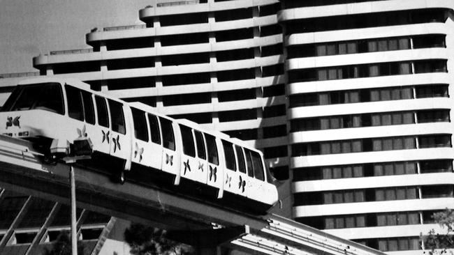 The skylink monorail at Broadbeach in August 1989.