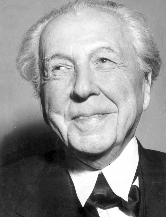 Frank Lloyd Wright crucial in the development of an American ...