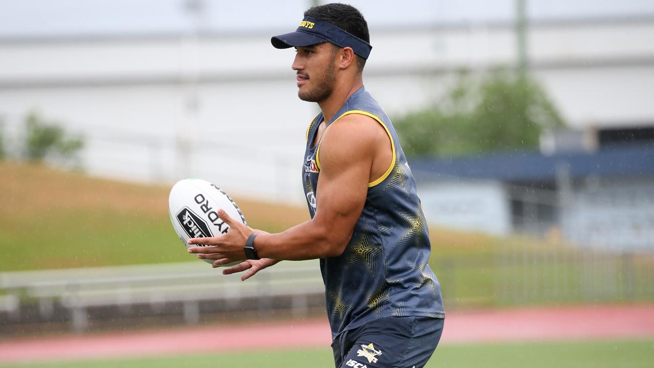 Valentine Holmes makes brief cameo for Jets in NFL outing