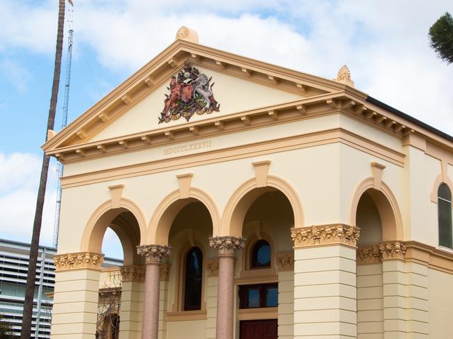 Dubbo Local Court Magistrate Theresa Hamilton ordered Christopher Eakin to undertake community service work. Picture: Jedd Manning