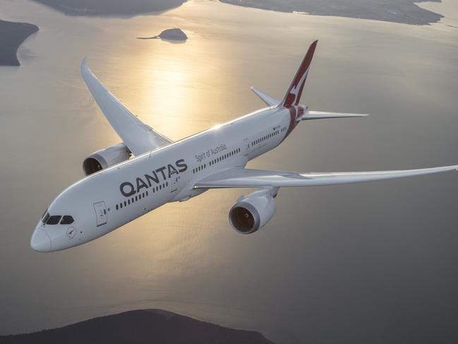 Qantas leaves door open to long-term Darwin-London direct flights