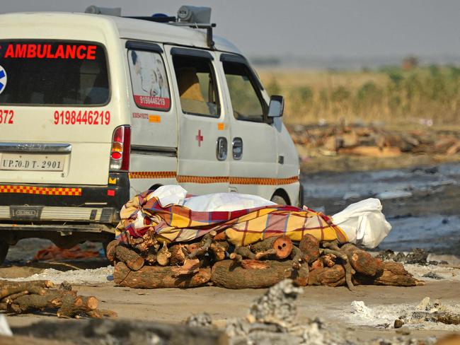 The country has been recording 350,000 cases of the virus a day. Picture: Sanjay Kanojia/ AFP