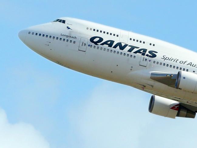 Page 2 Instagram Northside Chronicle - Qantas 747-400 QF015 leaving Brisbane Airport for Los Angeles #northsidechronicle @questnewspapers #questinfocus @qantas @brisbaneairport #qantas #boeing #747400 #bne #lax Picture: Richard Walker @rdwphotography