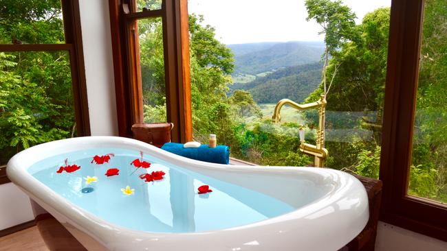 Clouds Serenity at Beechmont takes in leafy views over Numinbah Valley, Springbrook and Lamington National Park, even from the dreamy tub.