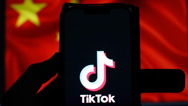 SYDNEY, AUSTRALIA - NewsWire Photos MARCH 9th, 2023: TIK TOK Generic Pics.Push for TikTok to be banned - Calls to ban the viral video app are gaining steam after the FBI raised the alarm that the Chinese government could access user data.Picture: NCA NewsWire / Tim Pascoe