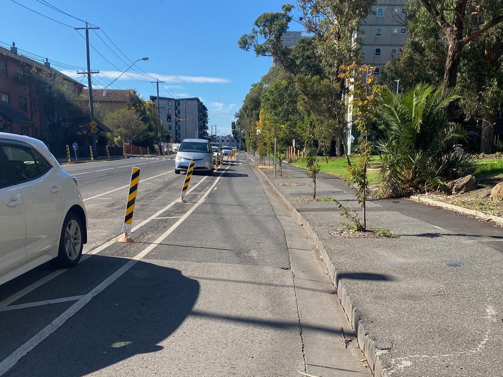 Bicycle lanes on Elizabeth St in North Richmond will be made narrower.