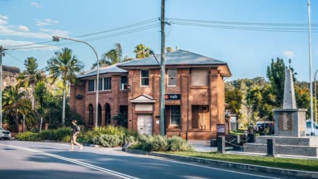 The old NAB bank at 96 Hyde Street, Bellingen.