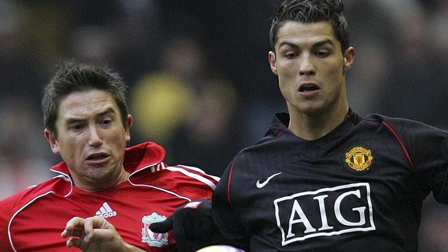 Harry Kewell battles Cristiano Ronaldo in 2007.
