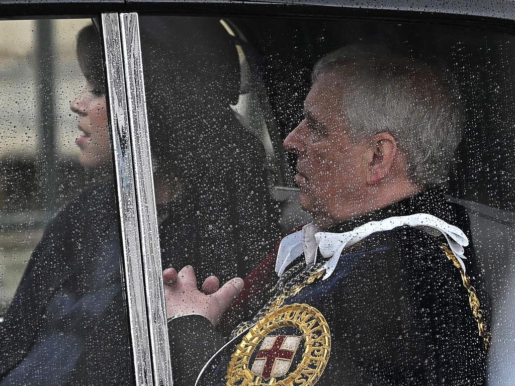 Frozen-out Andrew gets icy reception from crowd