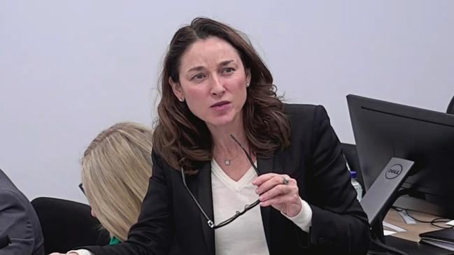 Peggy Dwyer, who is representing Victims of Crime Commissioner Heidi Yates at the Sofronoff inquiry, cross-examines Detective Superintendent Scott Moller.