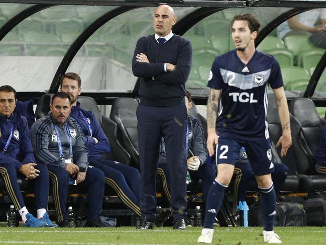 Coach Kevin Muscat of the Victory (centre) is seen during the AFC Champions League match between the Melbourne Victory  and Guangzhou Evergrande at Melbourne Rectangular Stadium, in Melbourne, Tuesday, April 23, 2019. (AAP Image/Daniel Pockett) NO ARCHIVING, EDITORIAL USE ONLY
