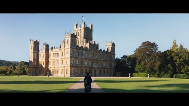 The official trailer for the film version of the hit TV show Downton Abbey.