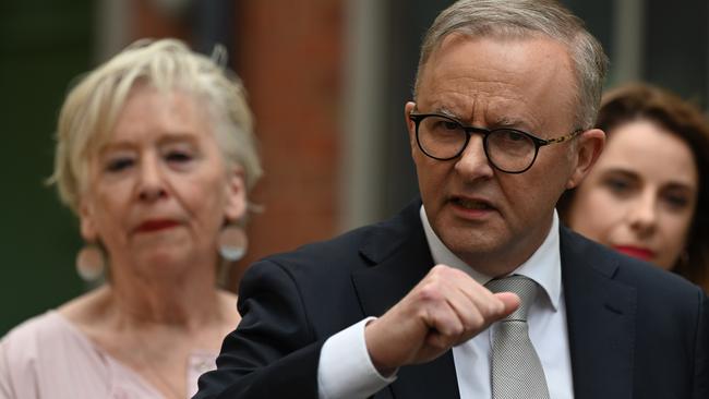 ADELAIDE, AUSTRALIA - NewsWire Photos August 29, 2023: The Prime Minister, Anthony Albanese (centre), at Eldercare Seaford with chef Maggie Beer and the Minister for Aged Care, Anika Wells to promote the Maggie Beer Foundation Aged Care Cook and Chef Support Program. Picture: NCA NewsWire