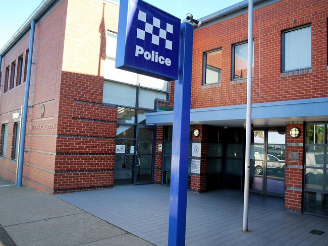 General view of the Tamworth Police Station  .  Pic Nathan Edwards