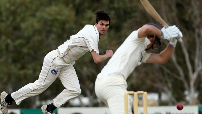 Sean McNicholl bends his back for Greenvale Kangaroos. Picture: Hamish Blair