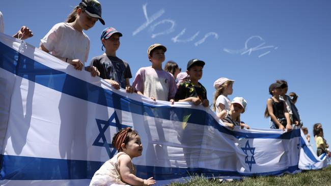 A part of the Bring Them Home campaign members Jewish community of Sydney fly kites at Rodney Point, Dover Heights. NCA NewsWire / David Swift