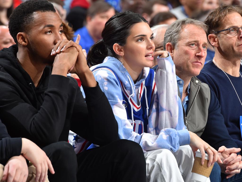 Kendall Jenner Cheers on Ben Simmons at 76ers Game in Yeezy Heels –  Footwear News